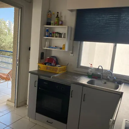 Private In A Shared Flat At Location Séjour chez l'habitant